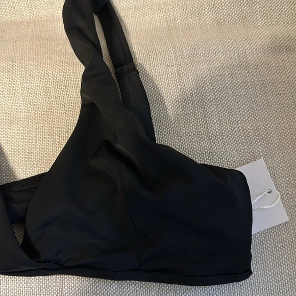 NWT Andie Swim, The Belmar Bikini Top, Medium, Black - Picture 7 of 9